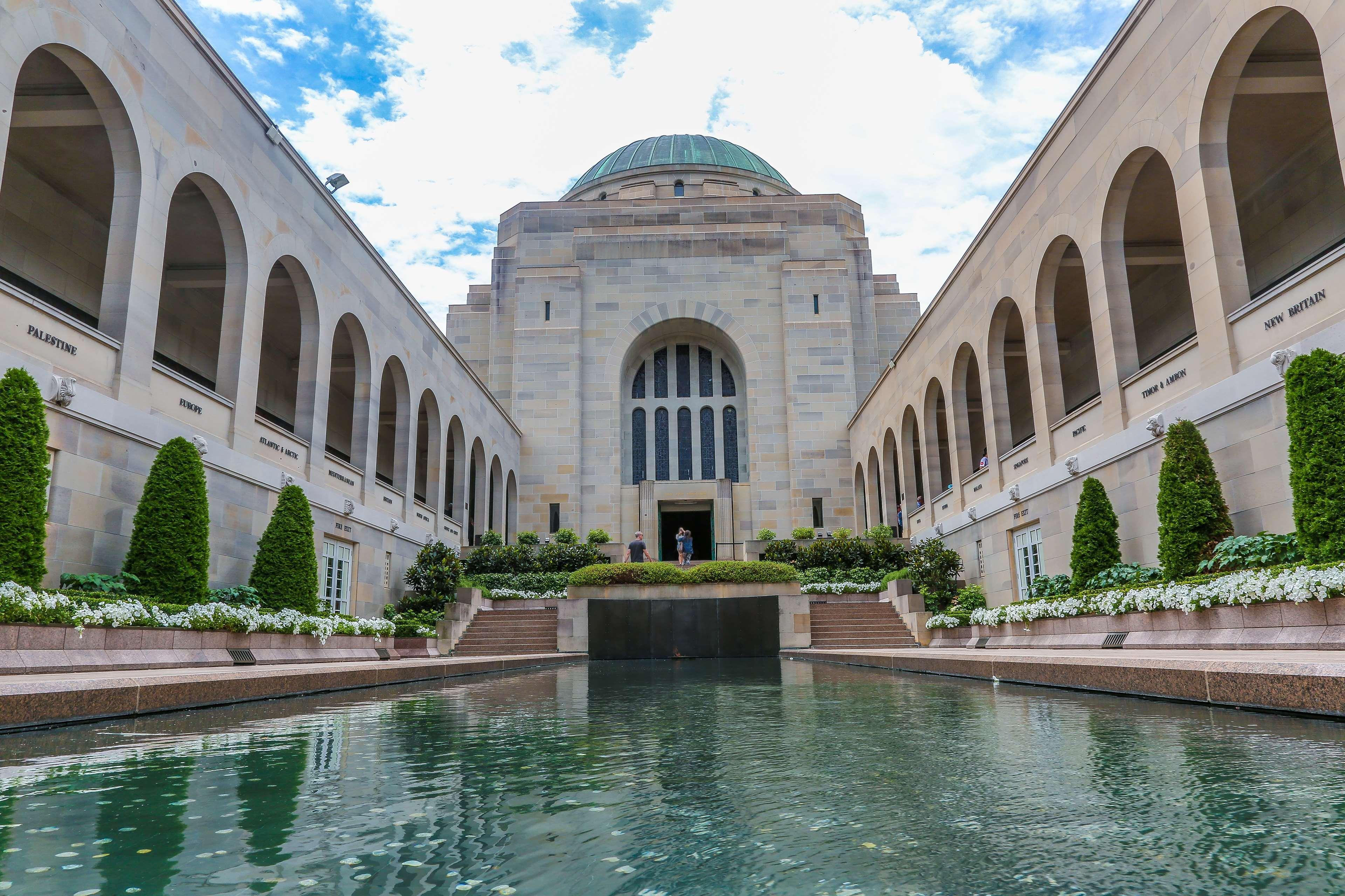 Hyatt Hotel Canberra - A Park Hyatt Hotel Exterior foto Australian War Memorial